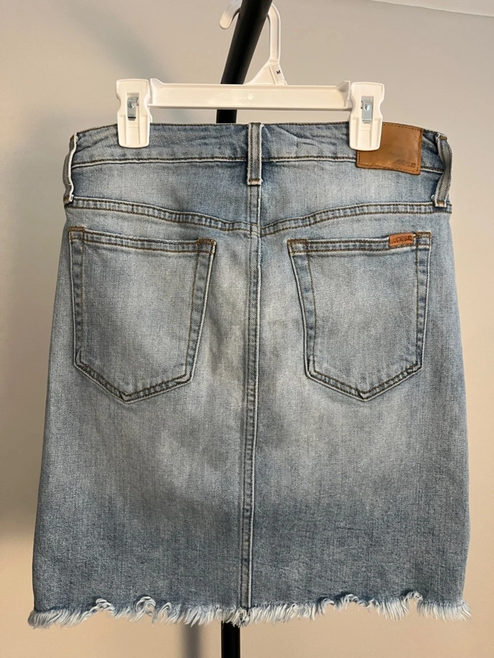 Joe’s Jeans Collector’s Edition Lightwash Denim High Low Raw Hem skirt W27 Small